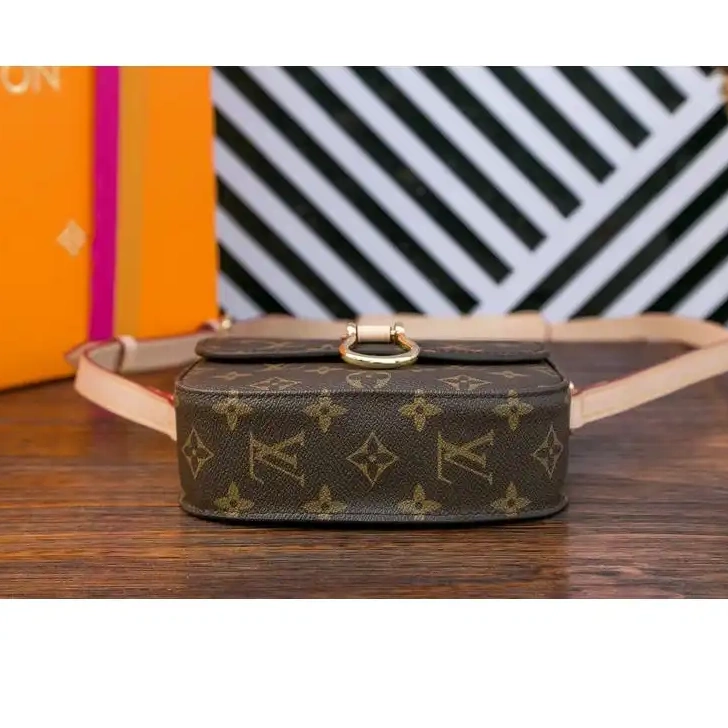 LV 19T1L0027 Bags 0523